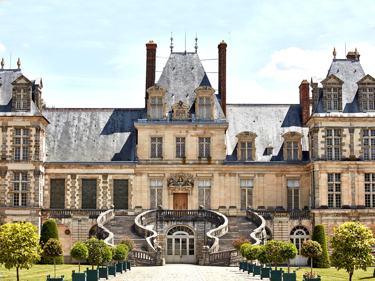 Château de Fontainebleau, desservi par notre service de taxi