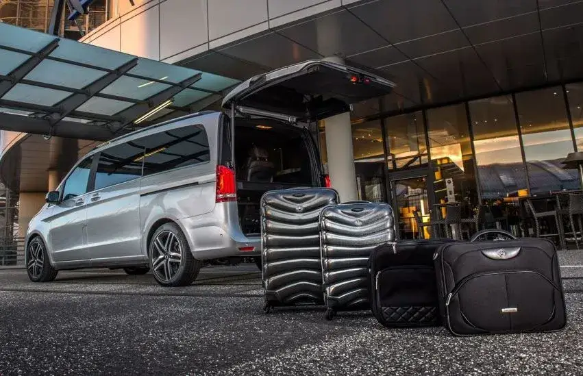 Transfert taxi entre Fontainebleau et les aéroports parisiens